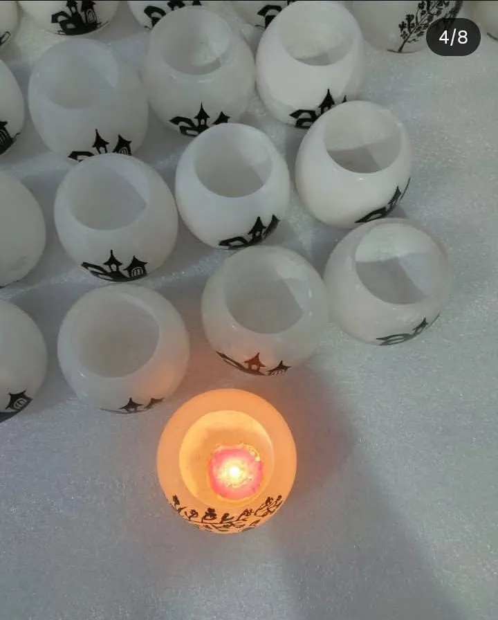 Round Candle jar with beautiful painting (2.5*2.5*2.5 inch)